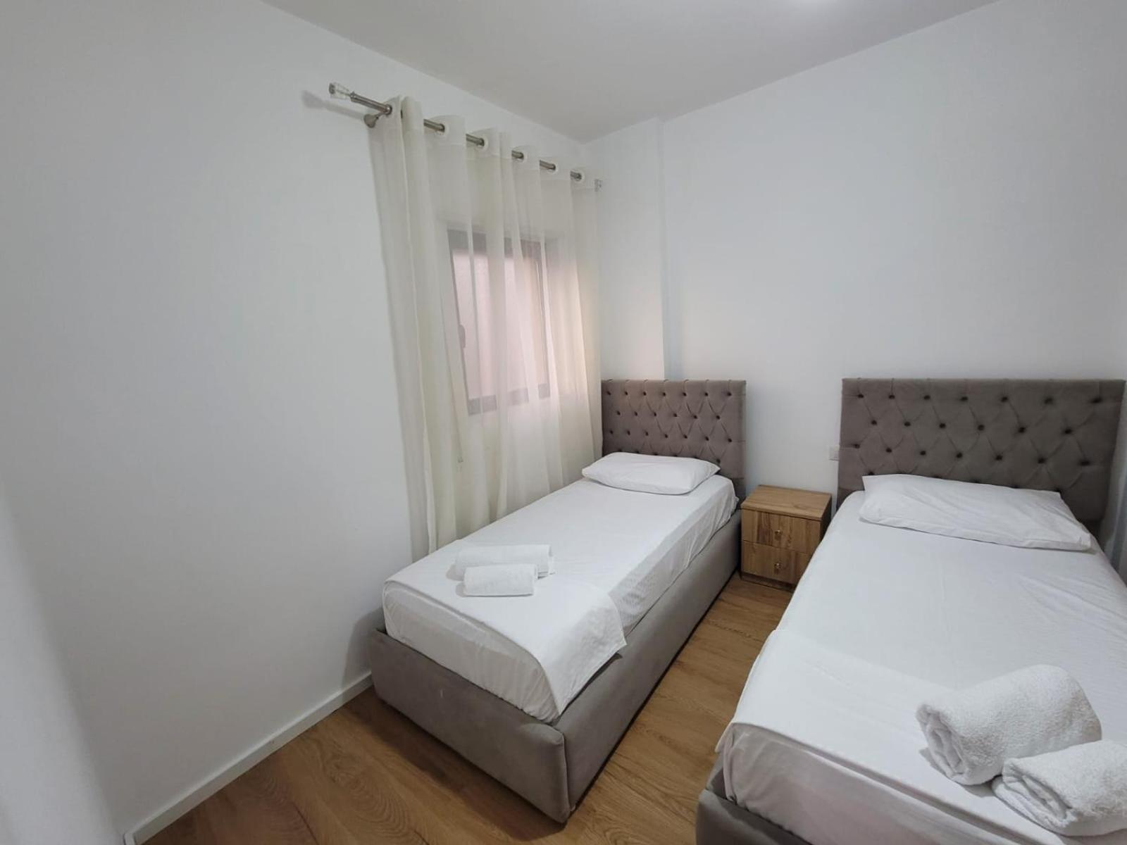 Enes Apartment Tirane Extérieur photo