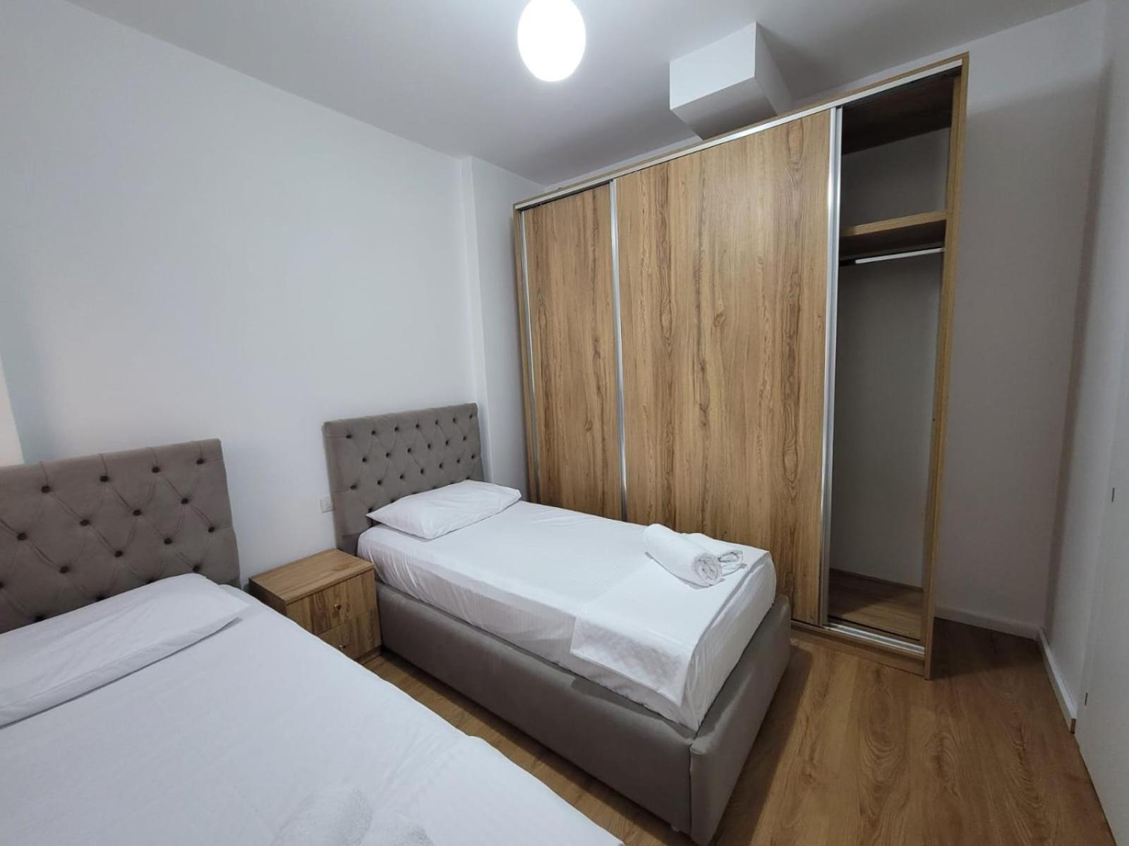 Enes Apartment Tirane Extérieur photo